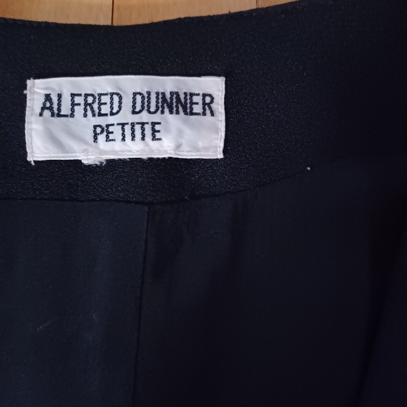 Alfred Dunnar vest - Picture 3 of 5